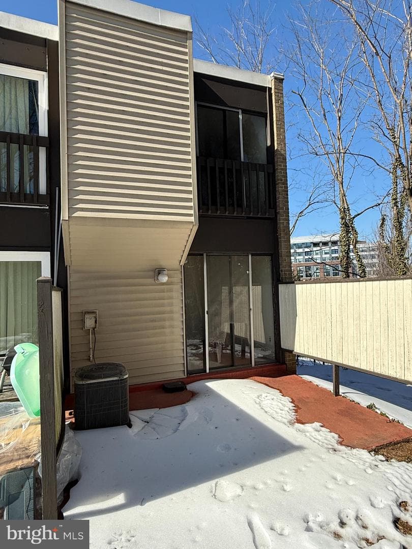 1231 N Quinn Street photo 18