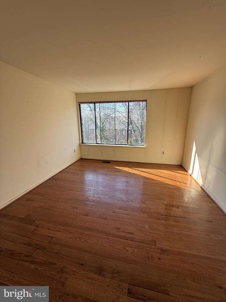 1231 N Quinn Street photo 7