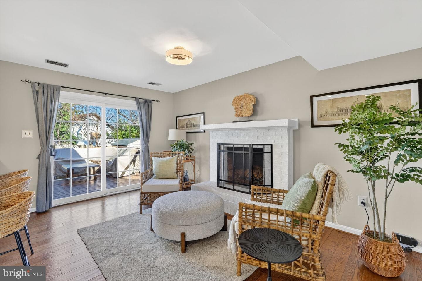 2607 Washington Boulevard photo 12