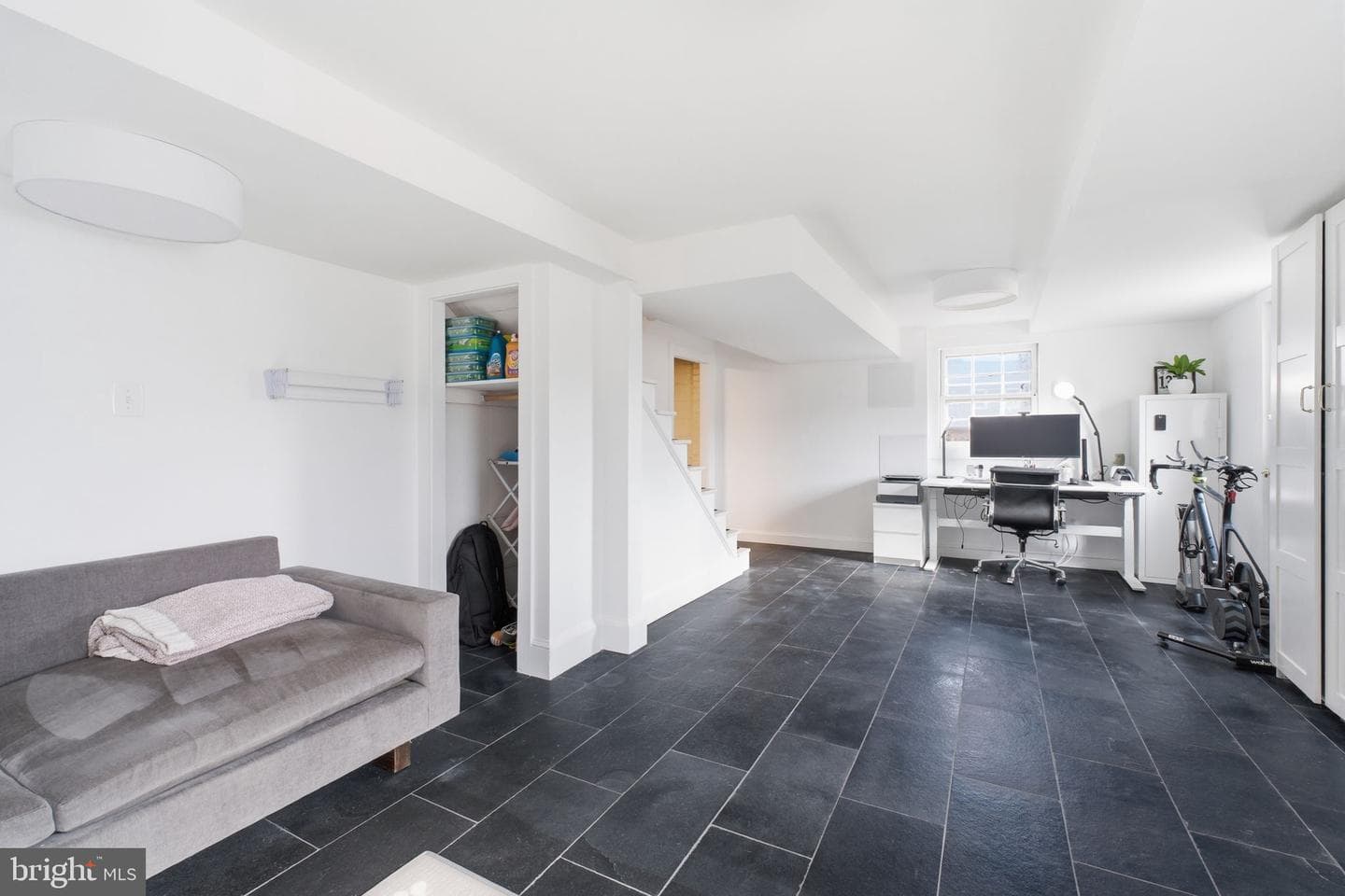 6060 N 9th Street N photo 34