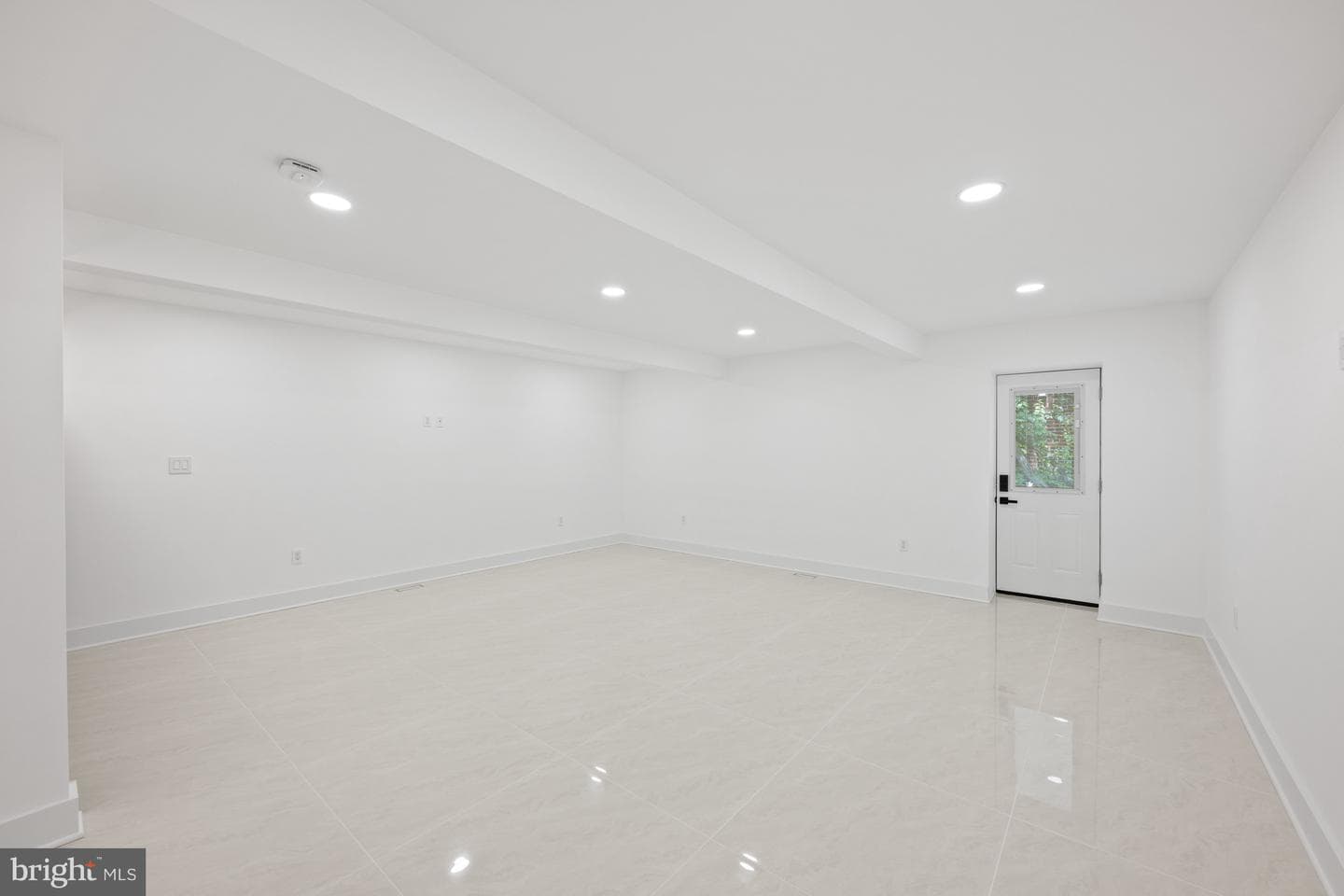 2321 N Richmond Street photo 52