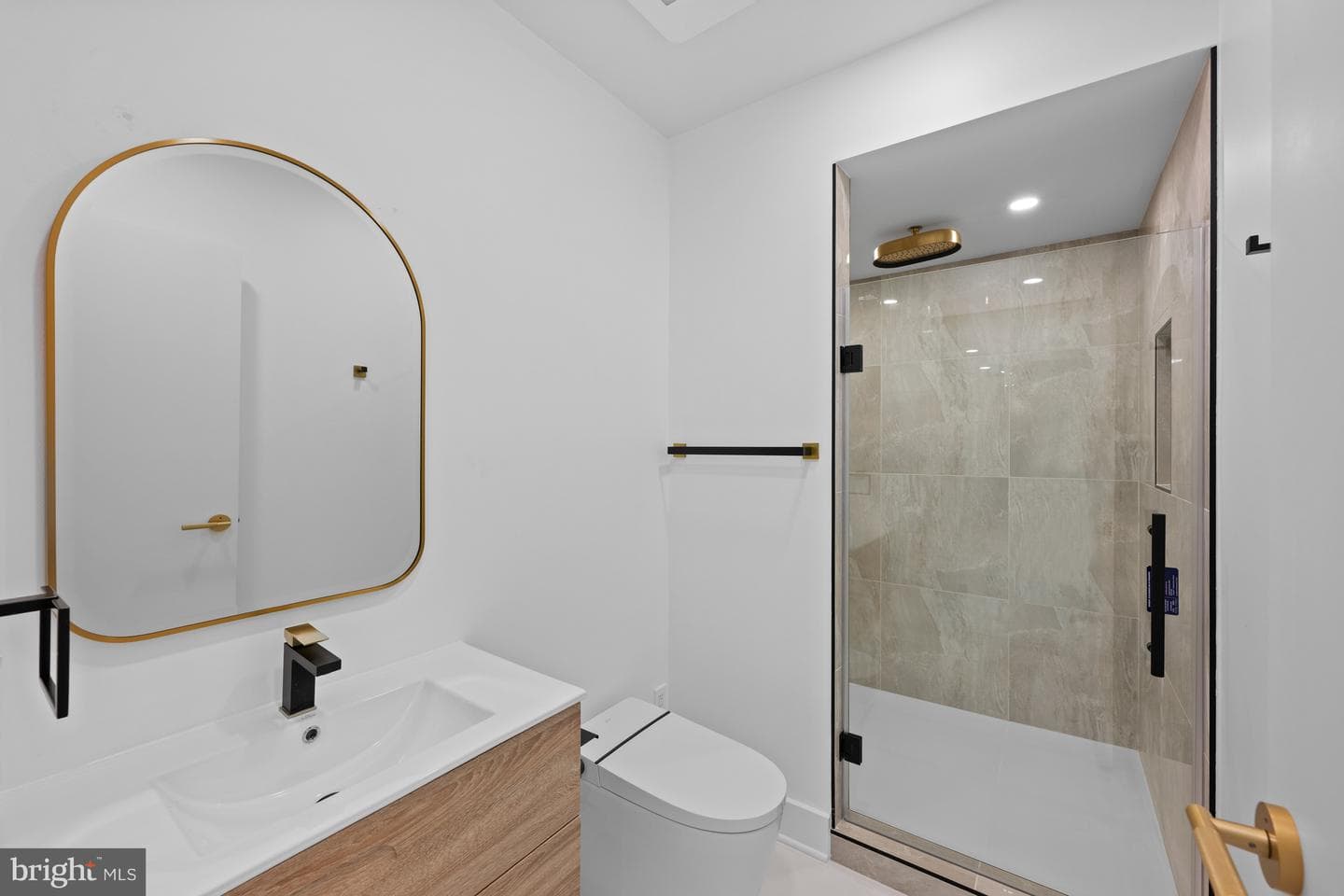 2321 N Richmond Street photo 63