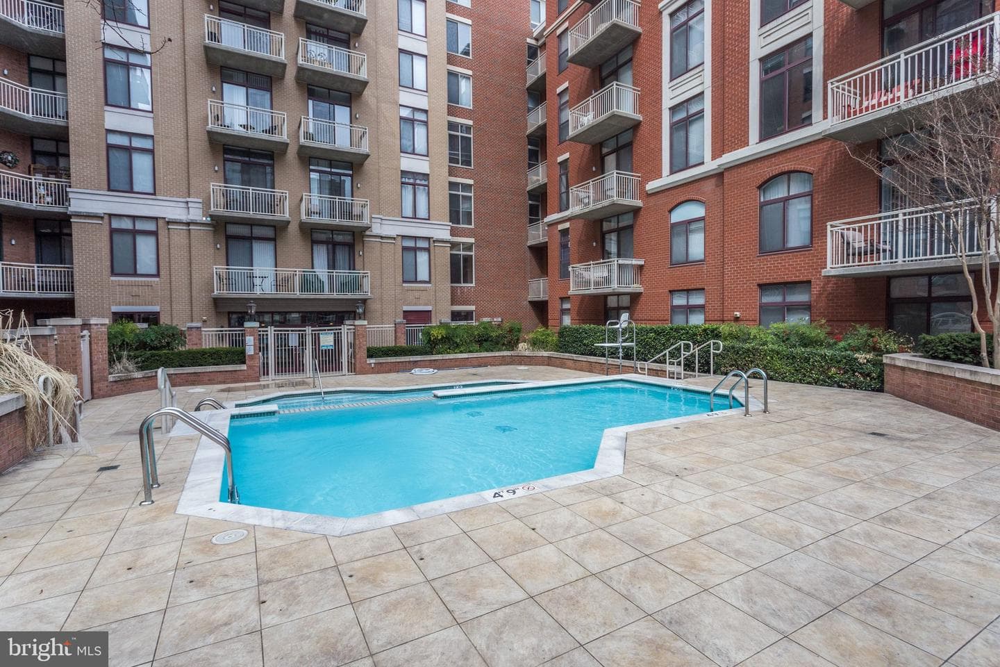 1201 N Garfield Street #612 photo 20