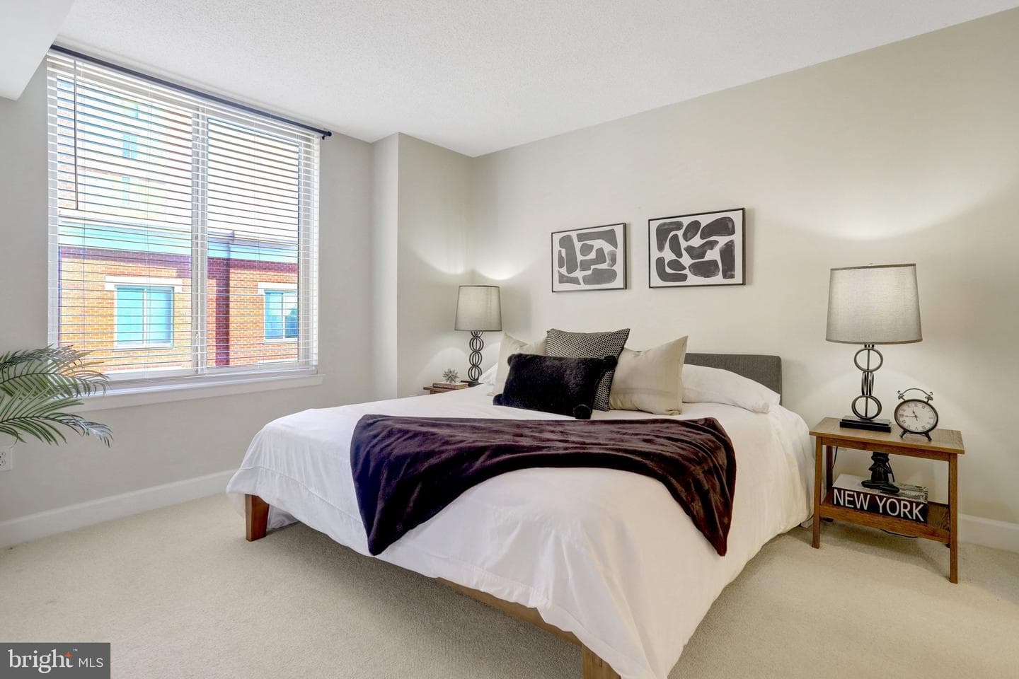 1201 N Garfield Street #612 photo 9
