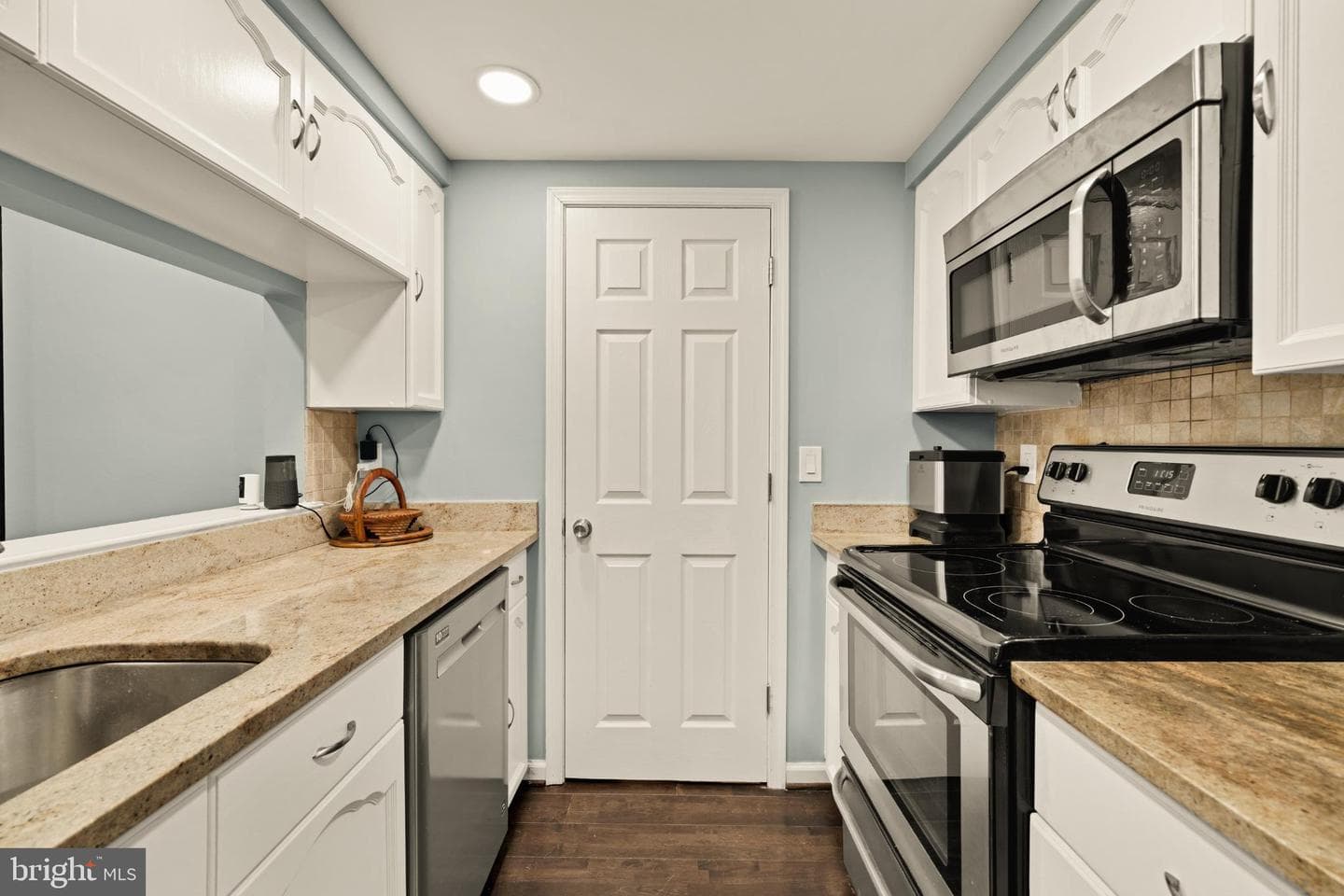 2903 S Woodley Street #a photo 13
