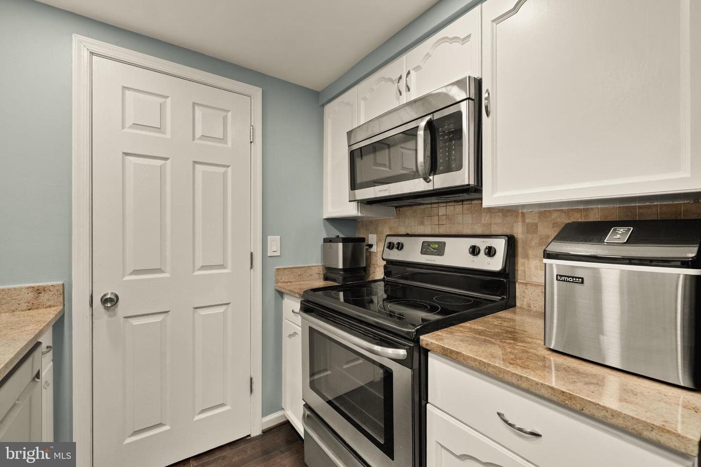 2903 S Woodley Street #a photo 14