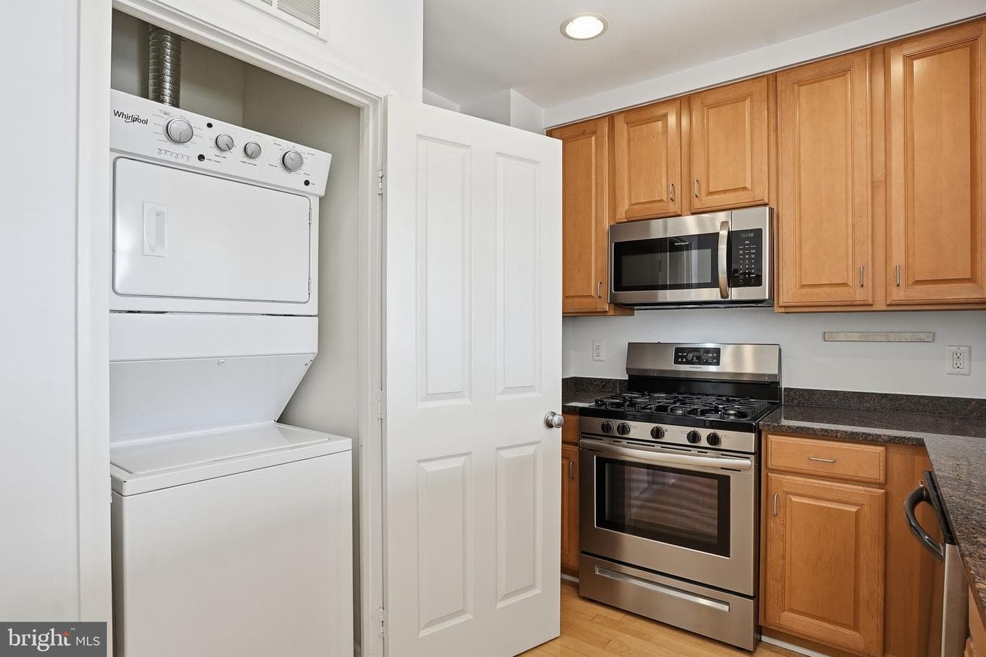 1201 N Garfield Street #ph02 photo 7