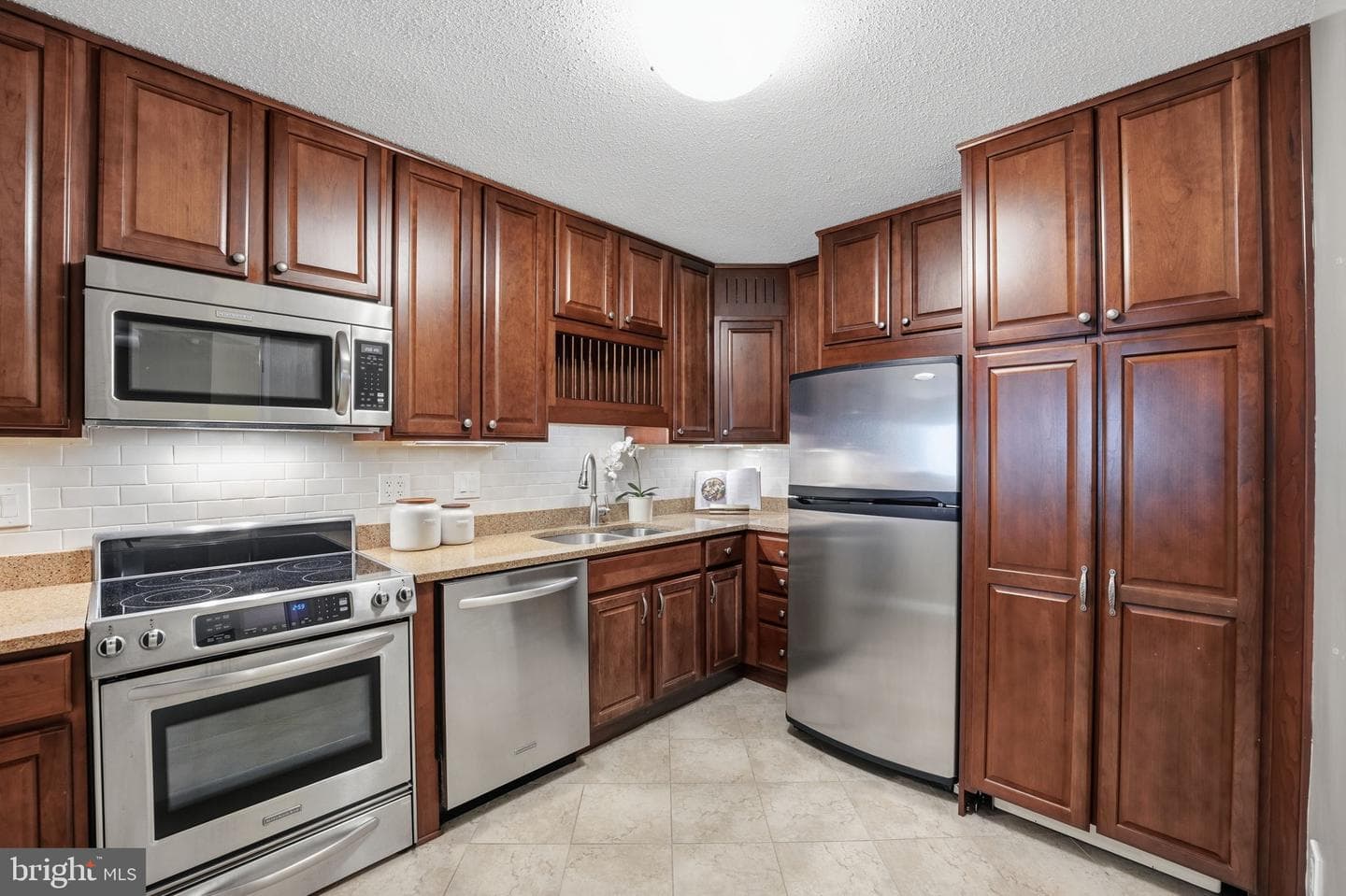 1600 N Oak Street #1525 photo 13