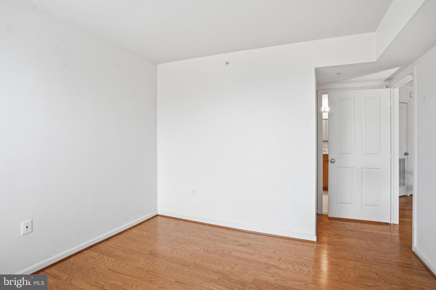 2220 Fairfax Drive #412 photo 16