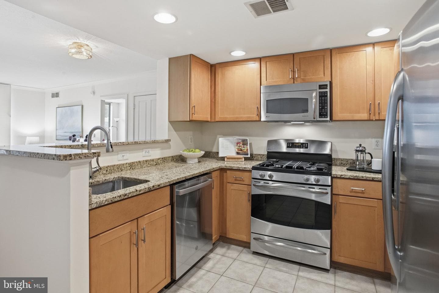 2220 Fairfax Drive #412 photo 5