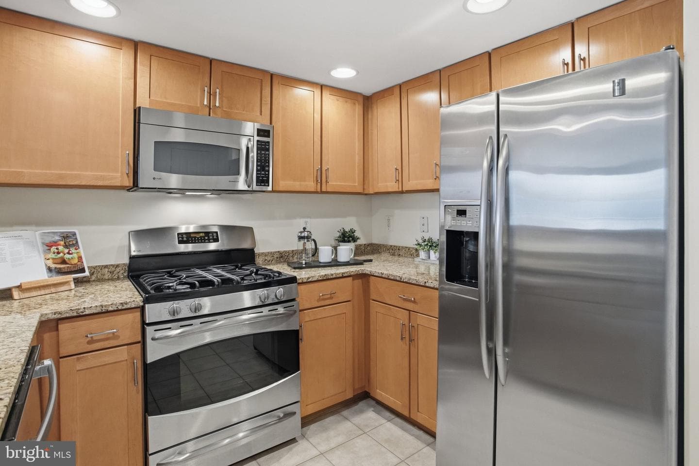 2220 Fairfax Drive #412 photo 6