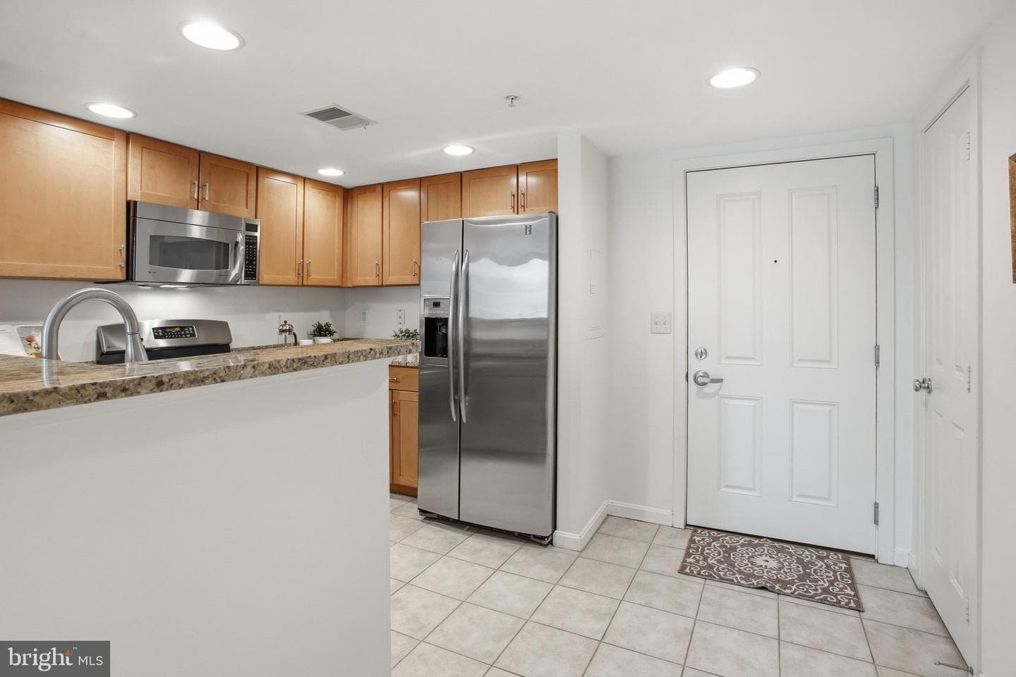 2220 Fairfax Drive #412 photo 7