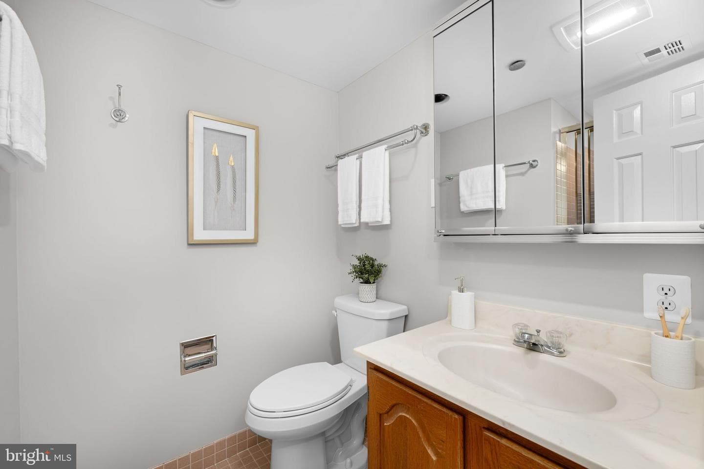 1301 N Courthouse Road #1805 photo 29