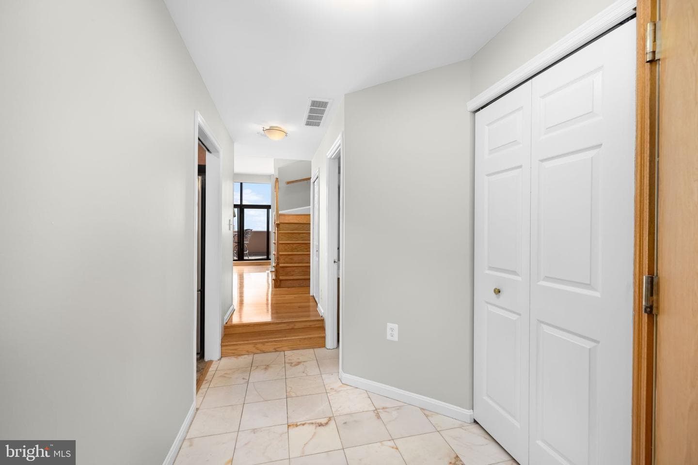 1301 N Courthouse Road #1805 photo 9