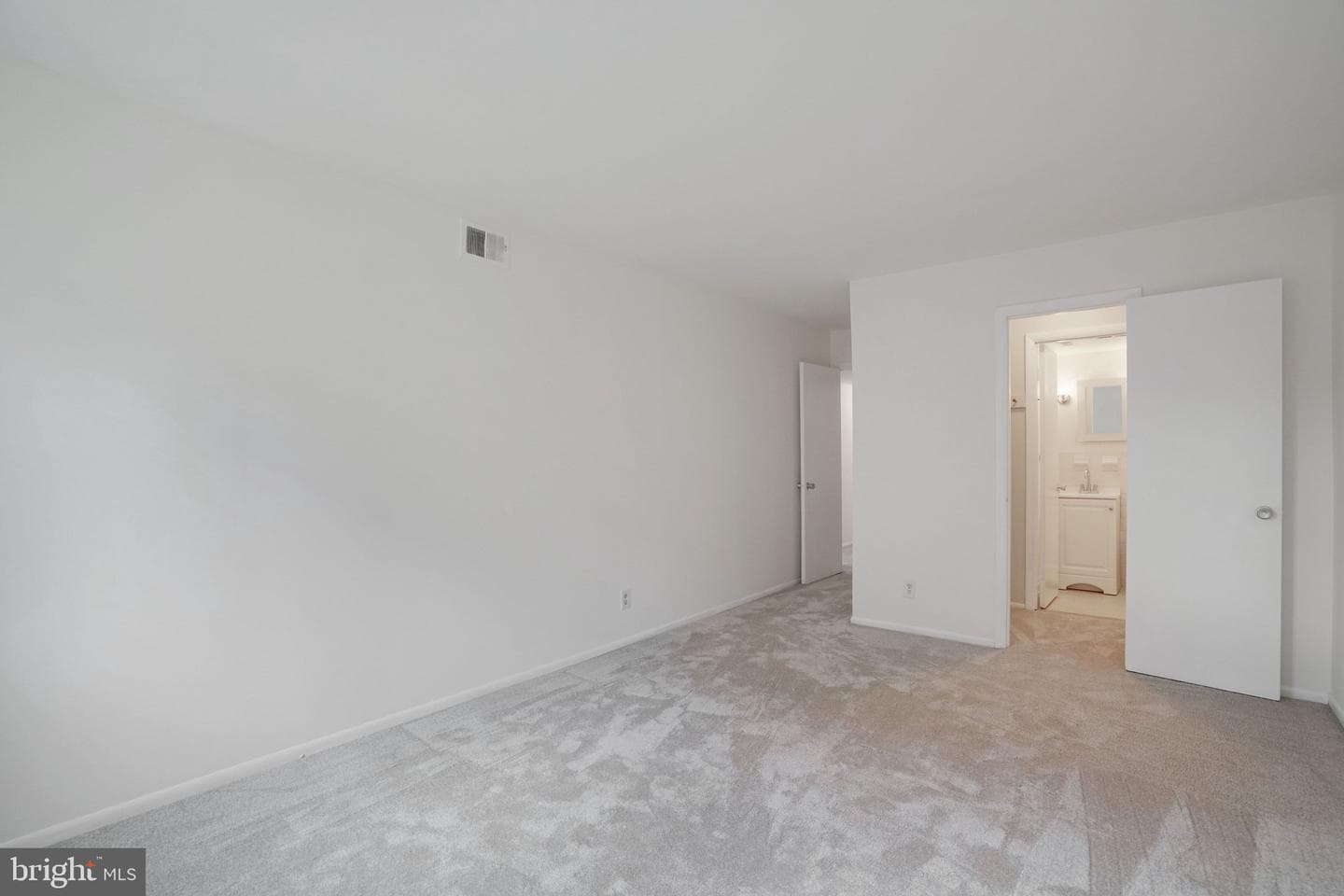 5020 7th Road S #102 photo 15