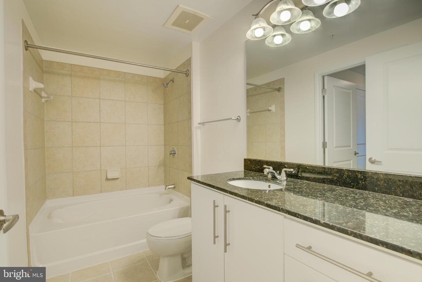 1021 N Garfield Street #132 photo 10