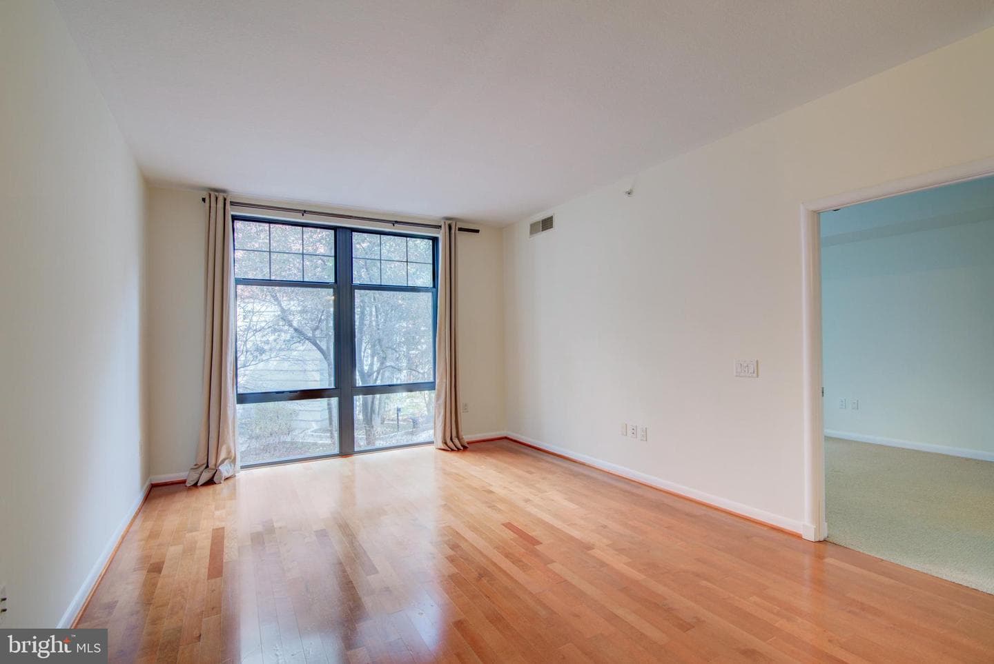 1021 N Garfield Street #132 photo 18