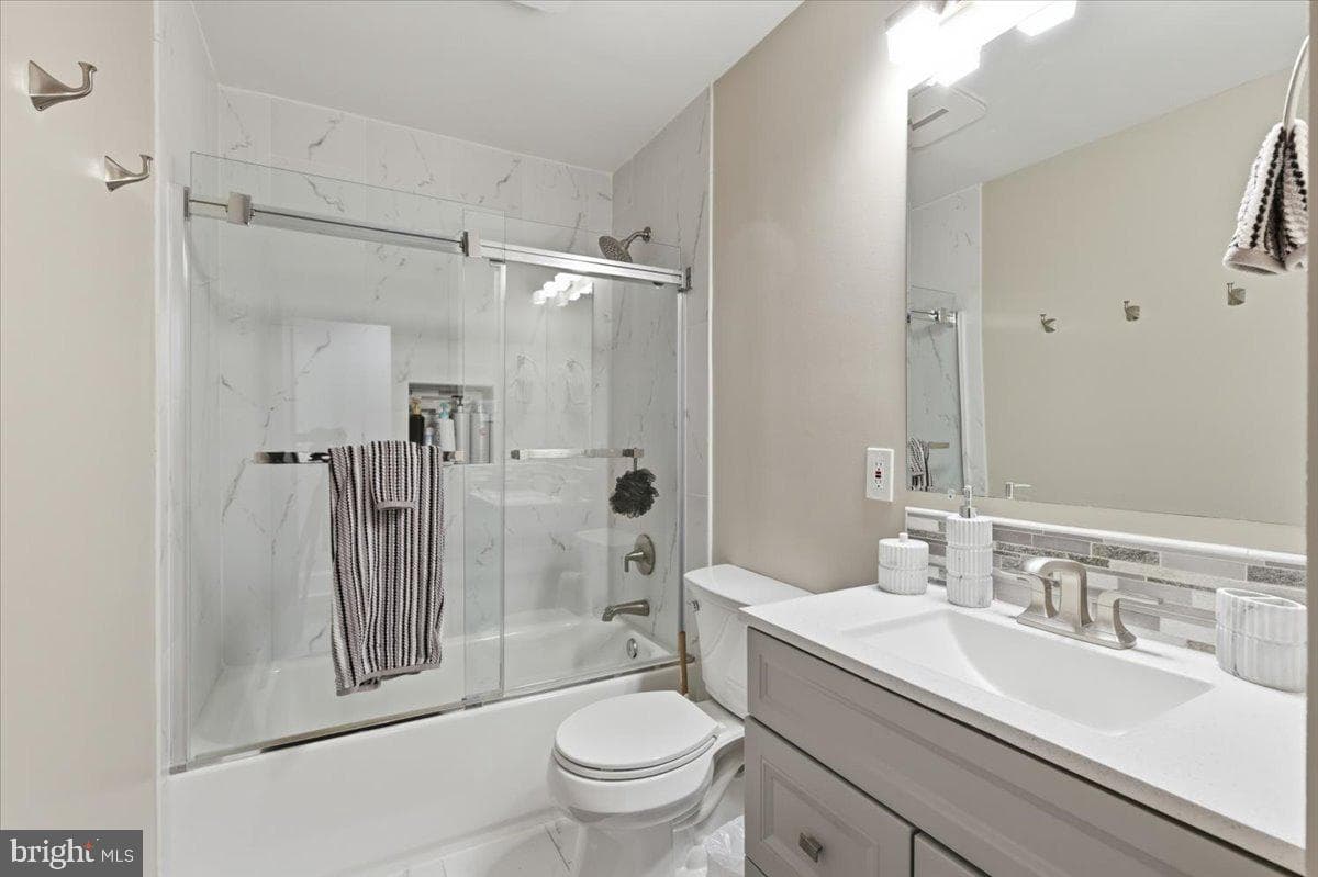 1023 19th Street S photo 18