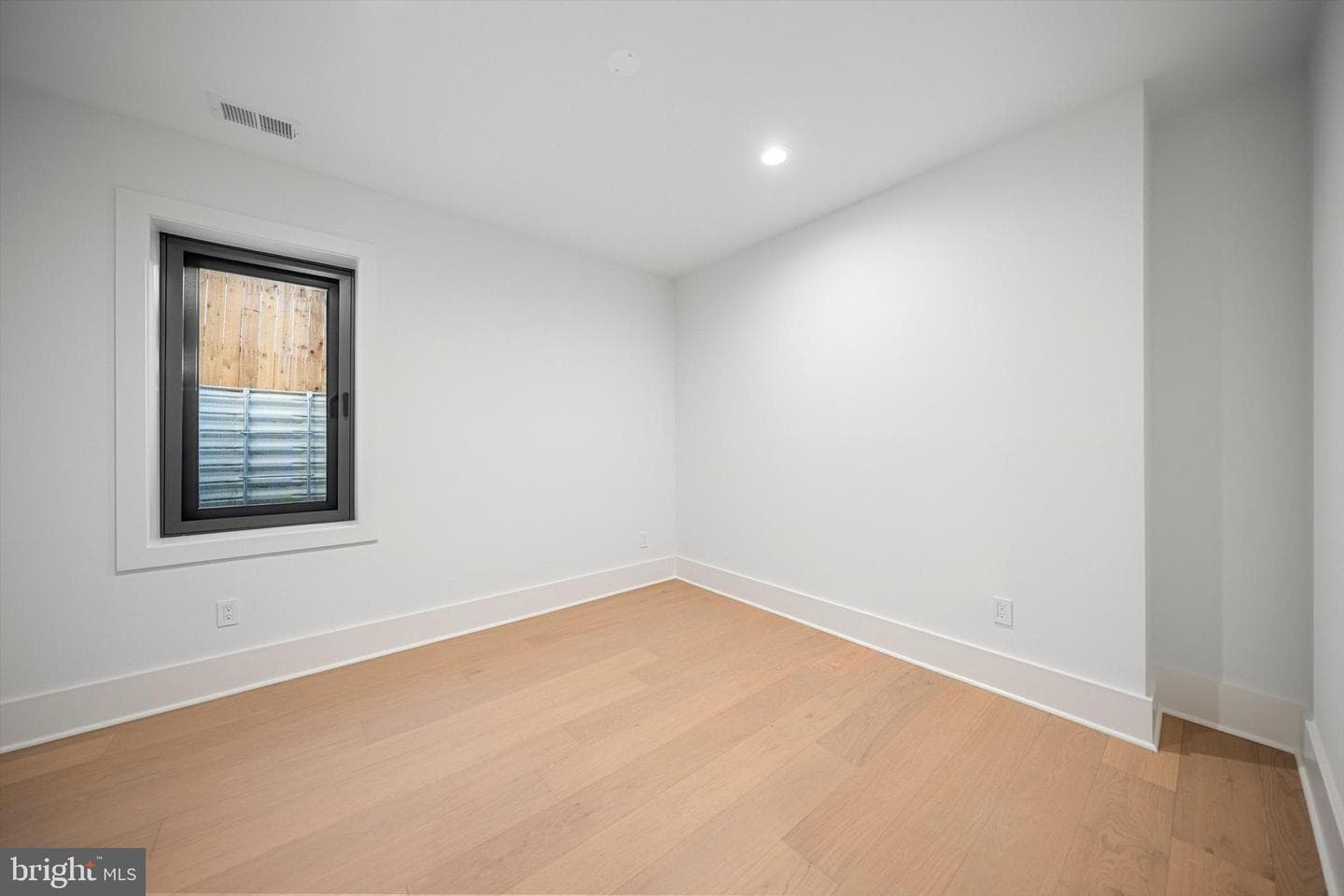 2100 S Nelson Street photo 26