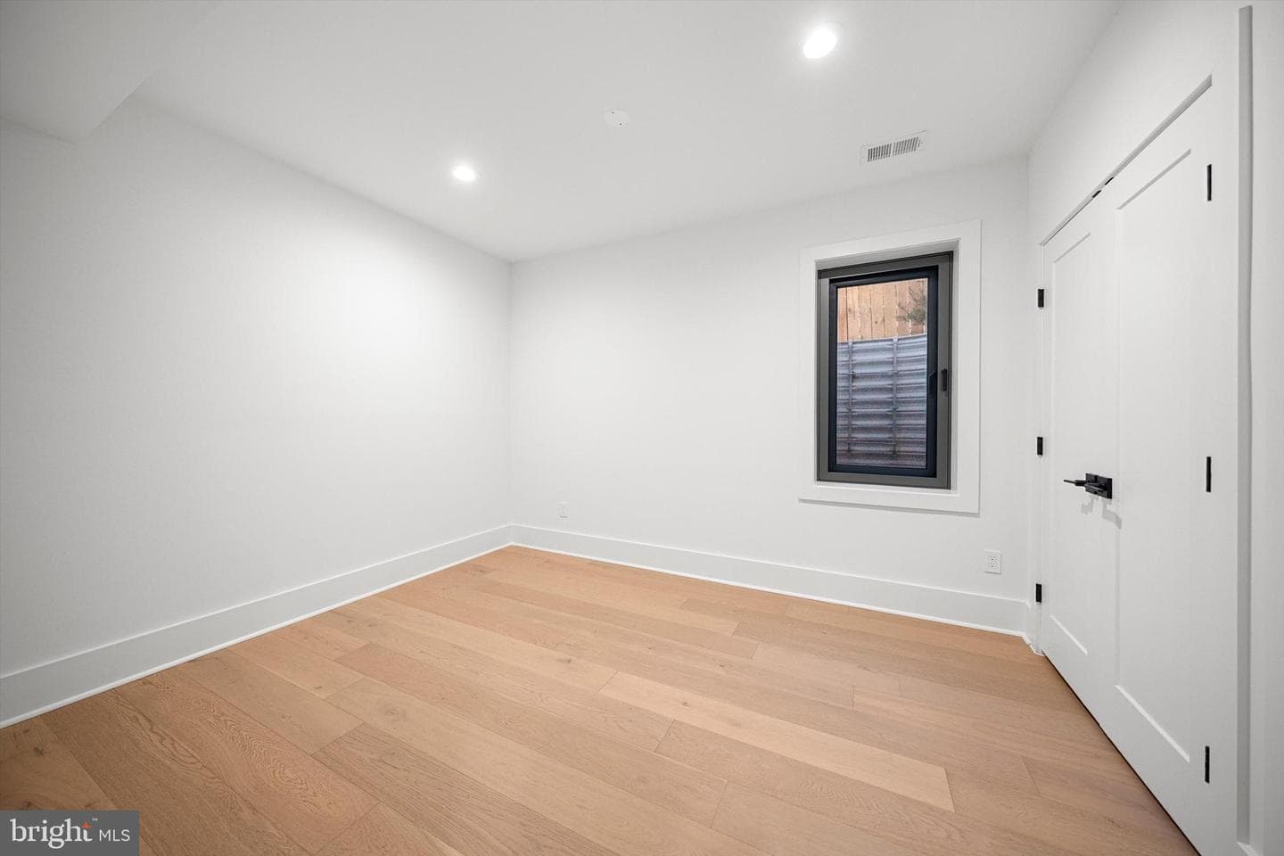 2100 S Nelson Street photo 28