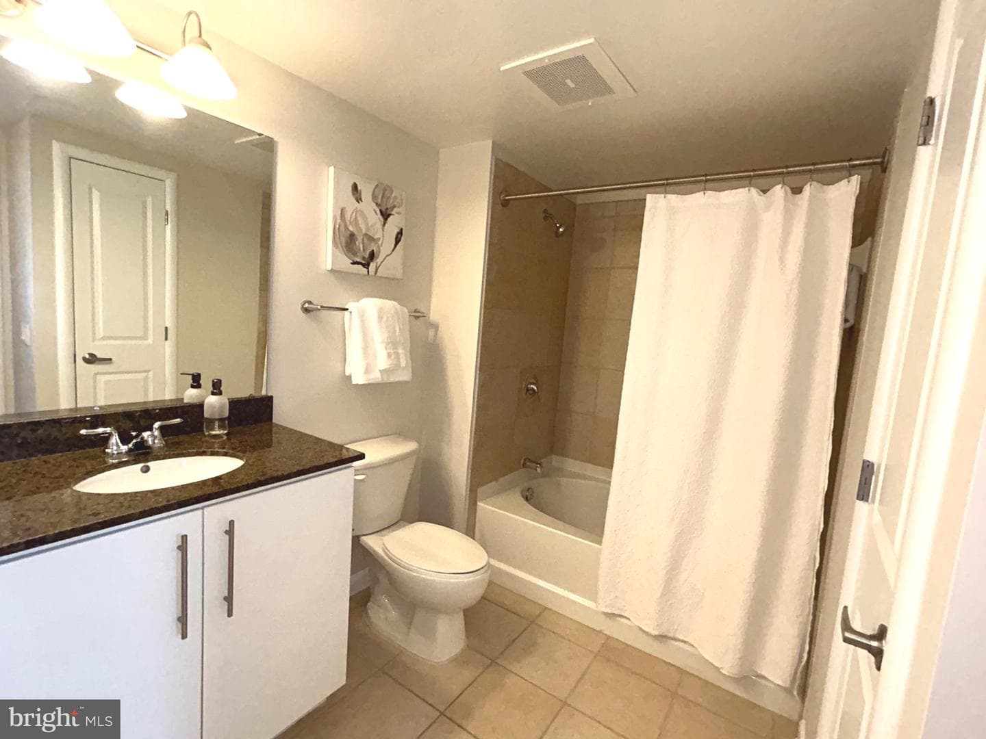 1021 N Garfield Street #812 photo 25