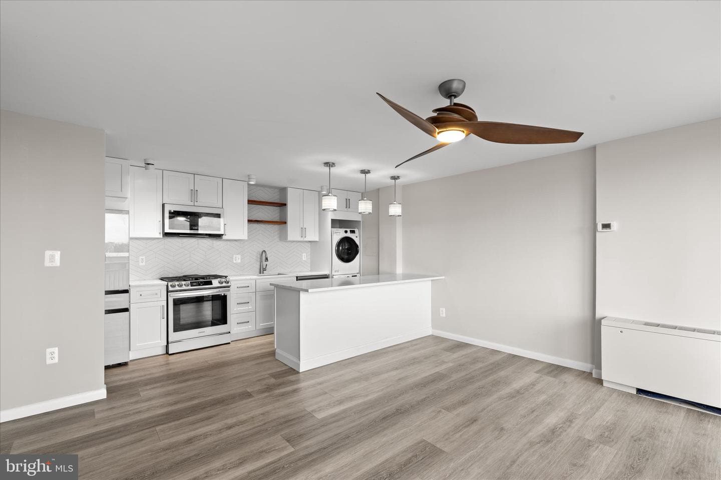 1301 S Arlington Ridge Road #609 photo 10