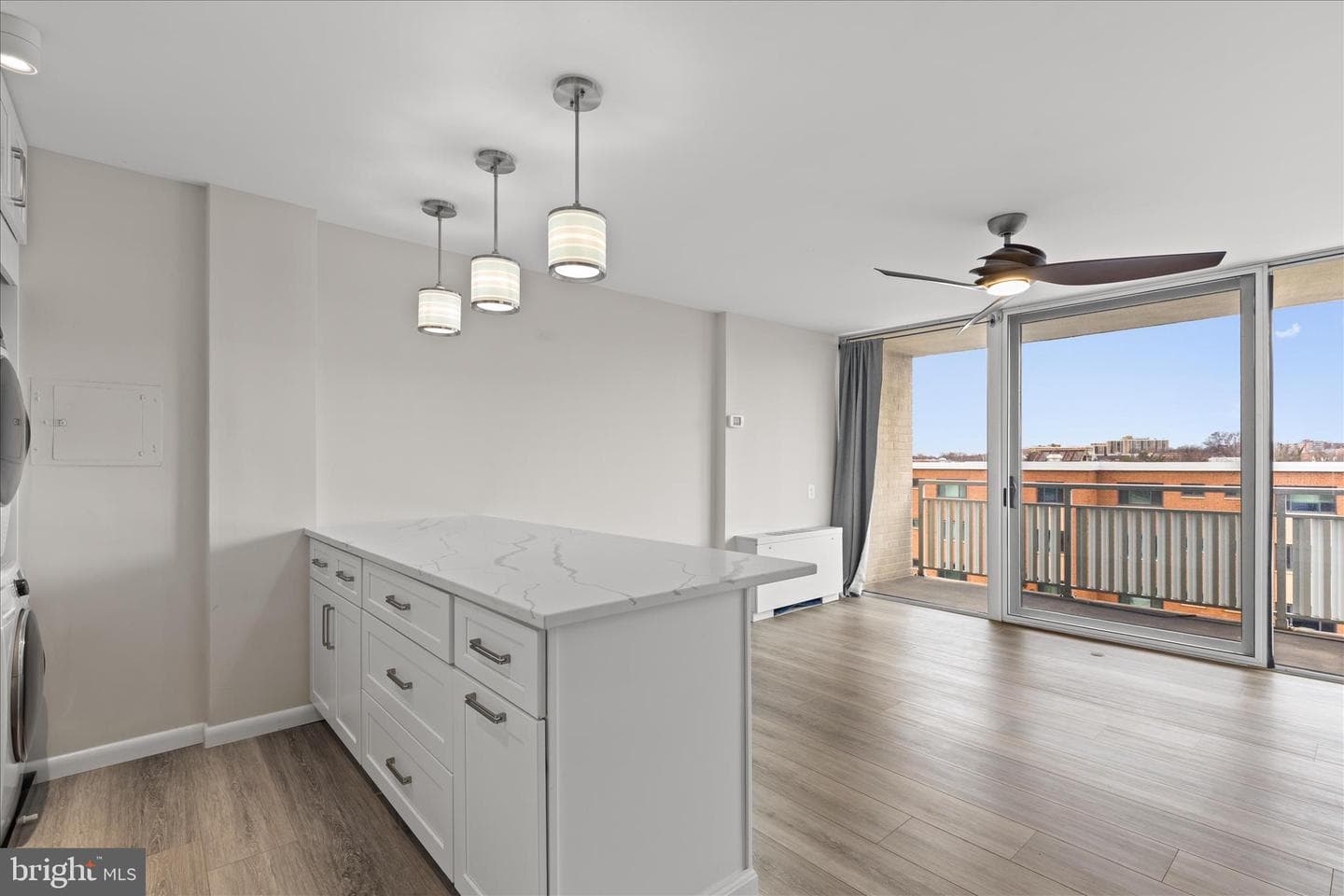 1301 S Arlington Ridge Road #609 photo 11