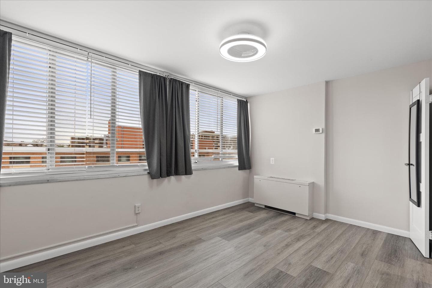 1301 S Arlington Ridge Road #609 photo 16