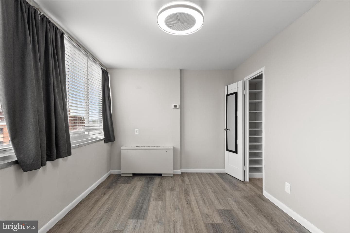 1301 S Arlington Ridge Road #609 photo 17