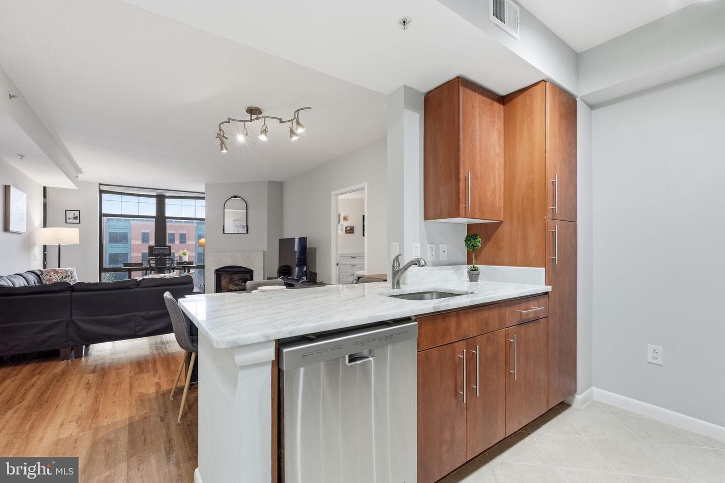 1021 N Garfield Street #531 photo 13