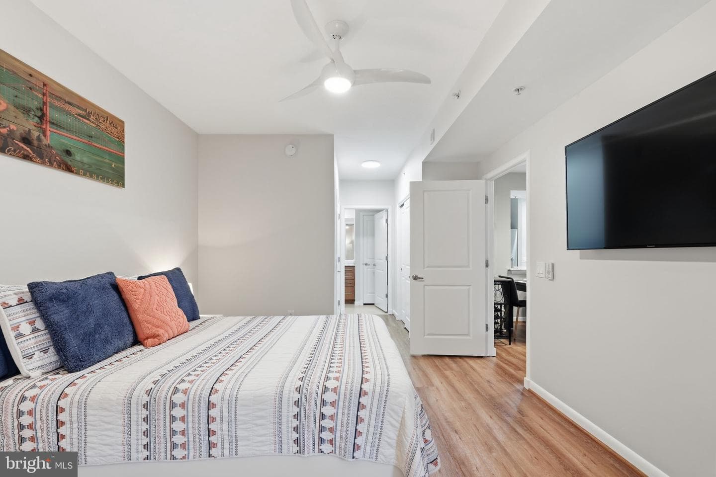 1021 N Garfield Street #531 photo 17