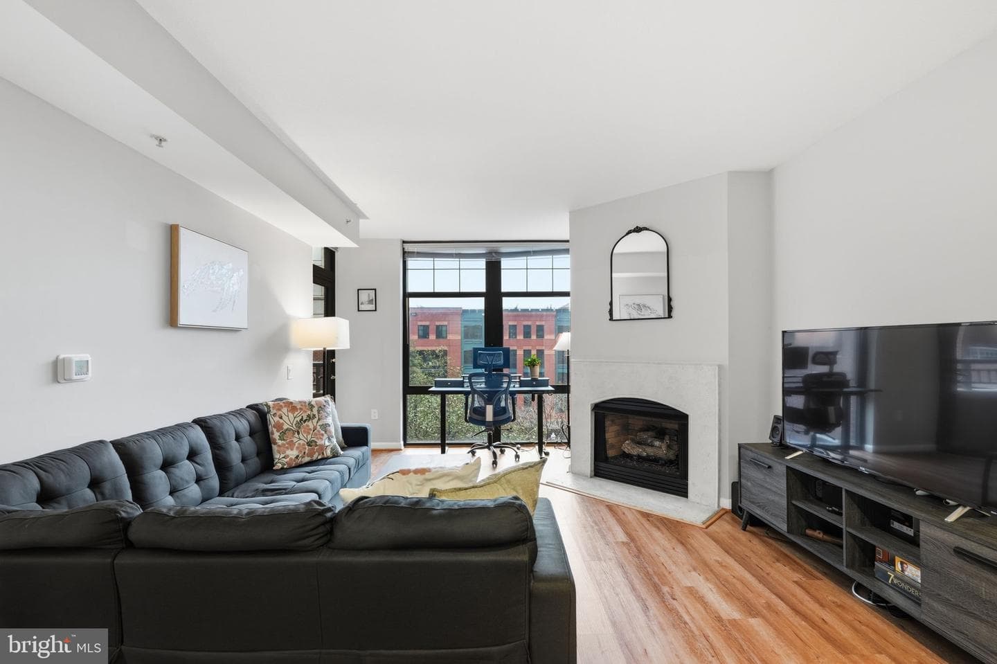1021 N Garfield Street #531 photo 2