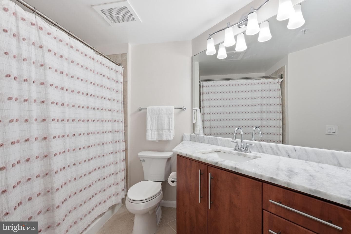 1021 N Garfield Street #531 photo 21