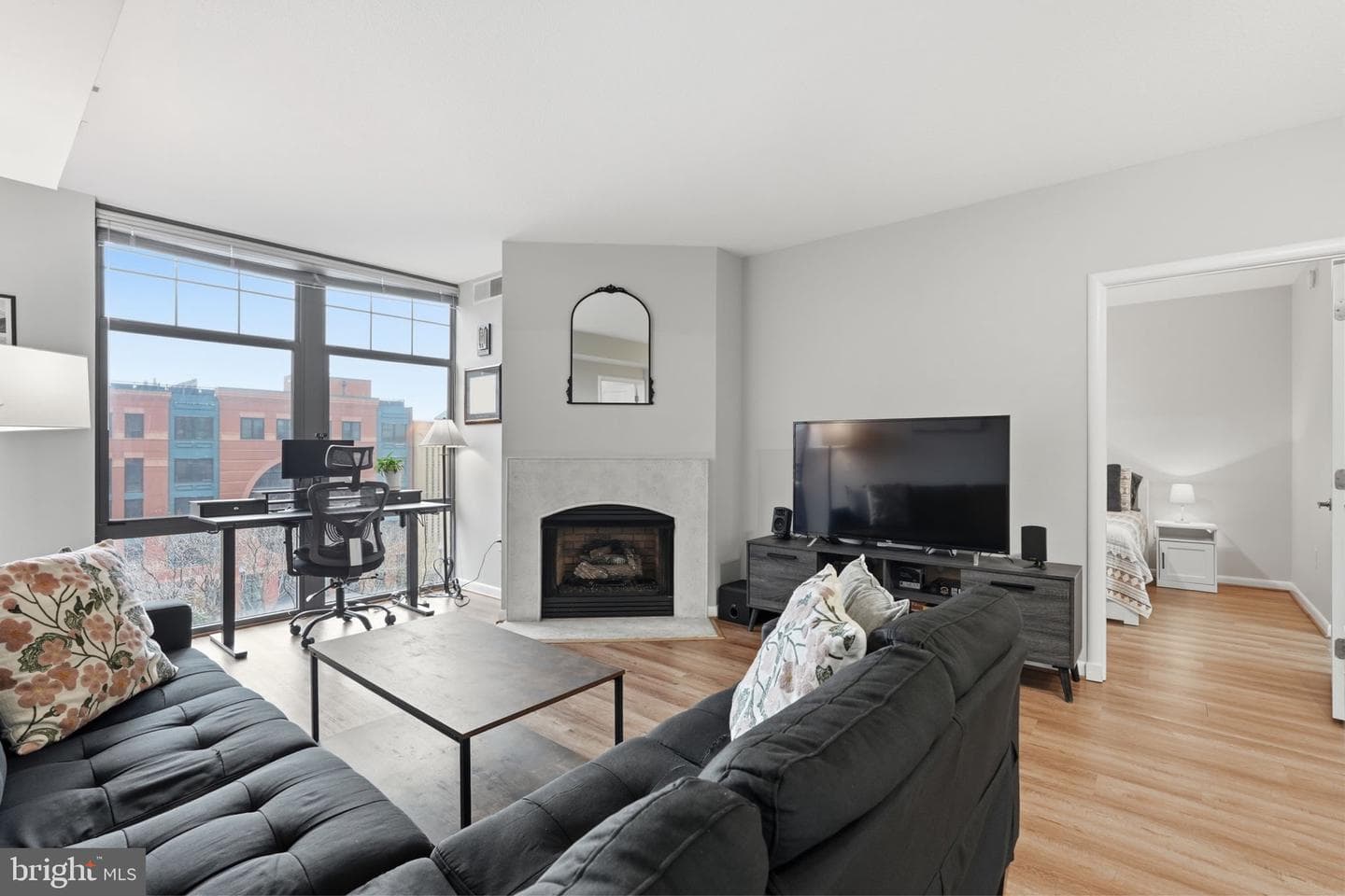 1021 N Garfield Street #531 photo 3