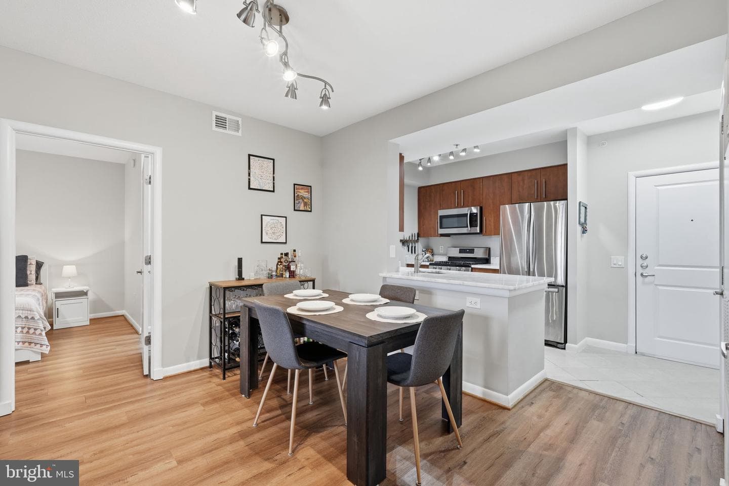 1021 N Garfield Street #531 photo 9