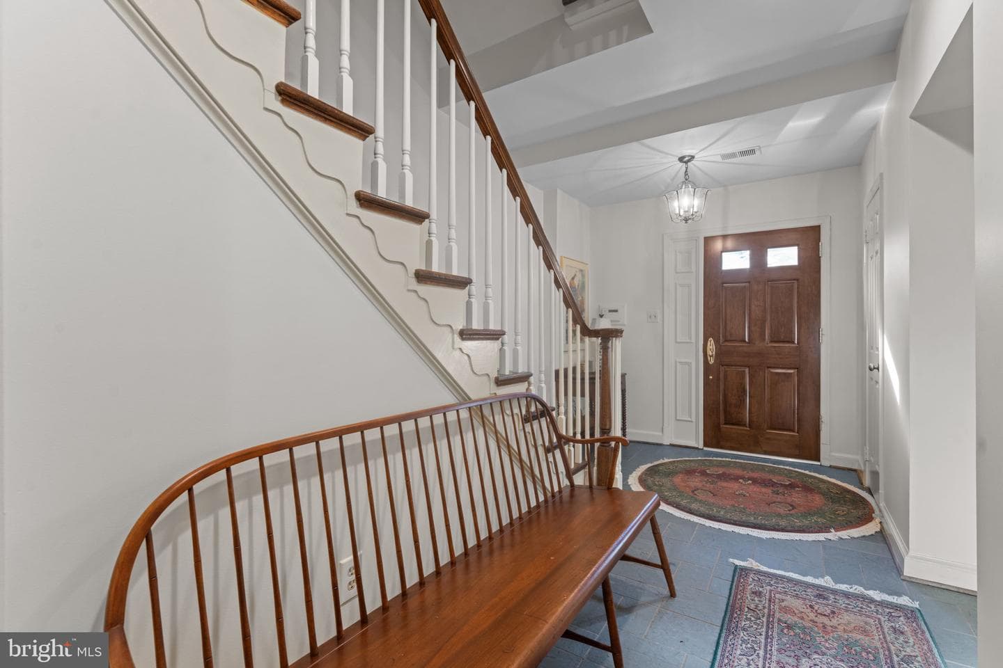 2407 S Queen Street photo 14