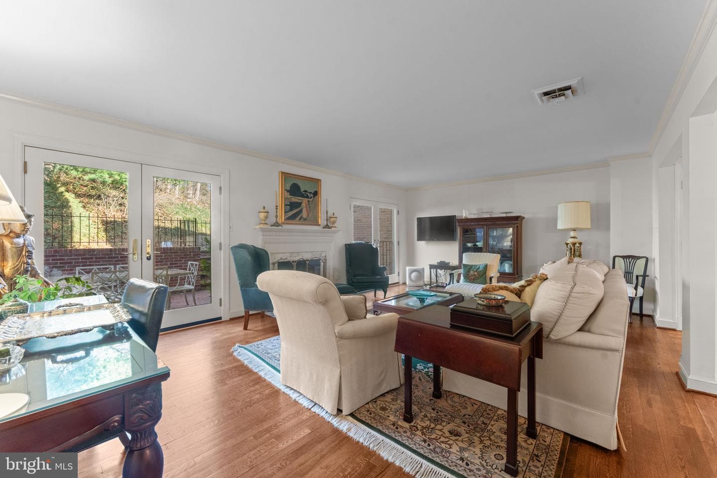 2407 S Queen Street photo 26