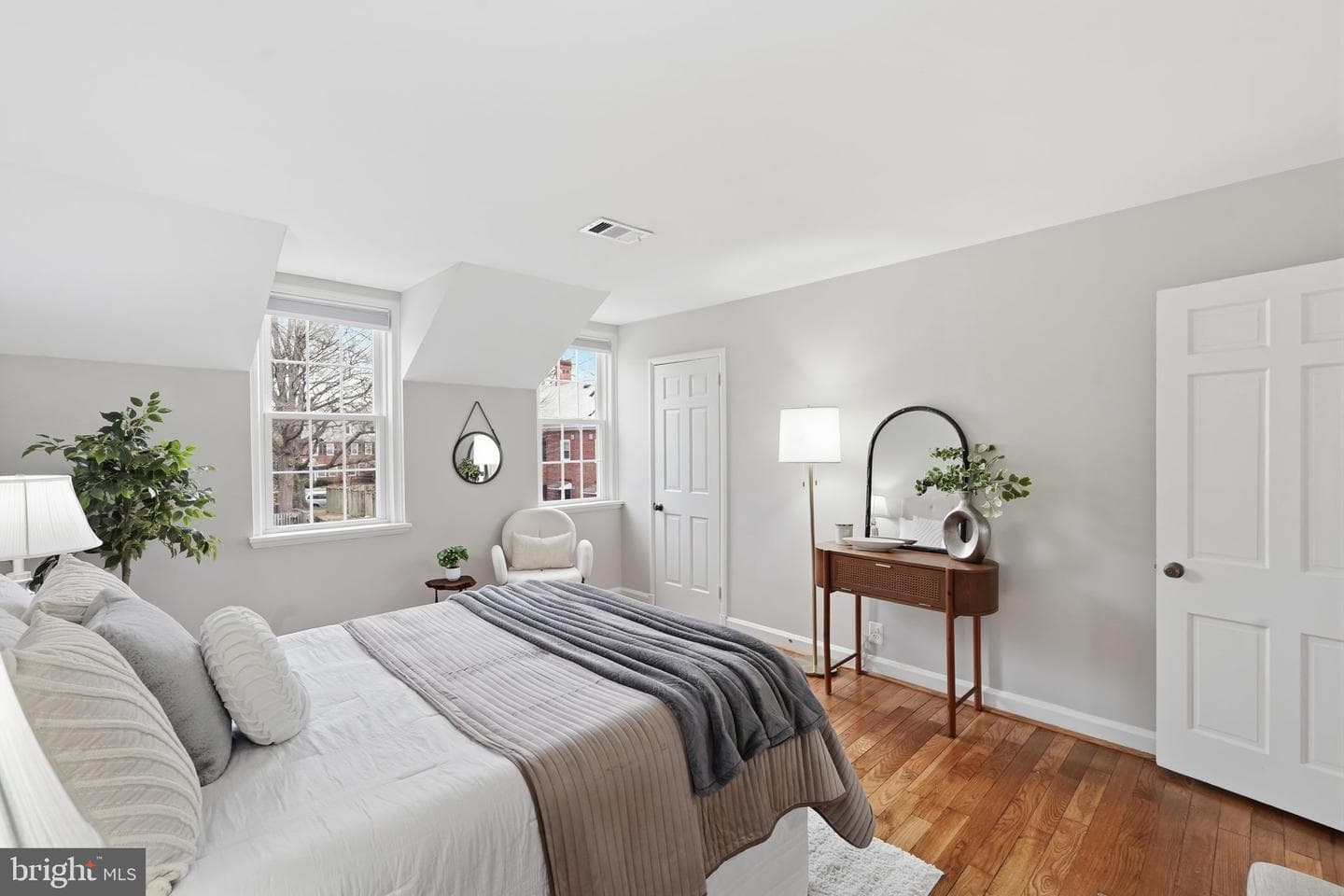 3617 S Taylor Street photo 14