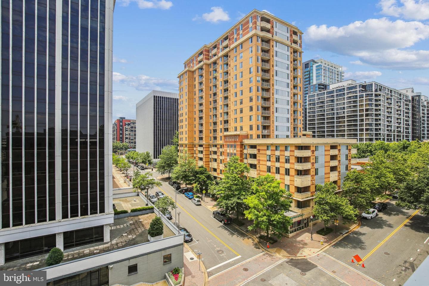 1411 Key Boulevard #609 photo 59