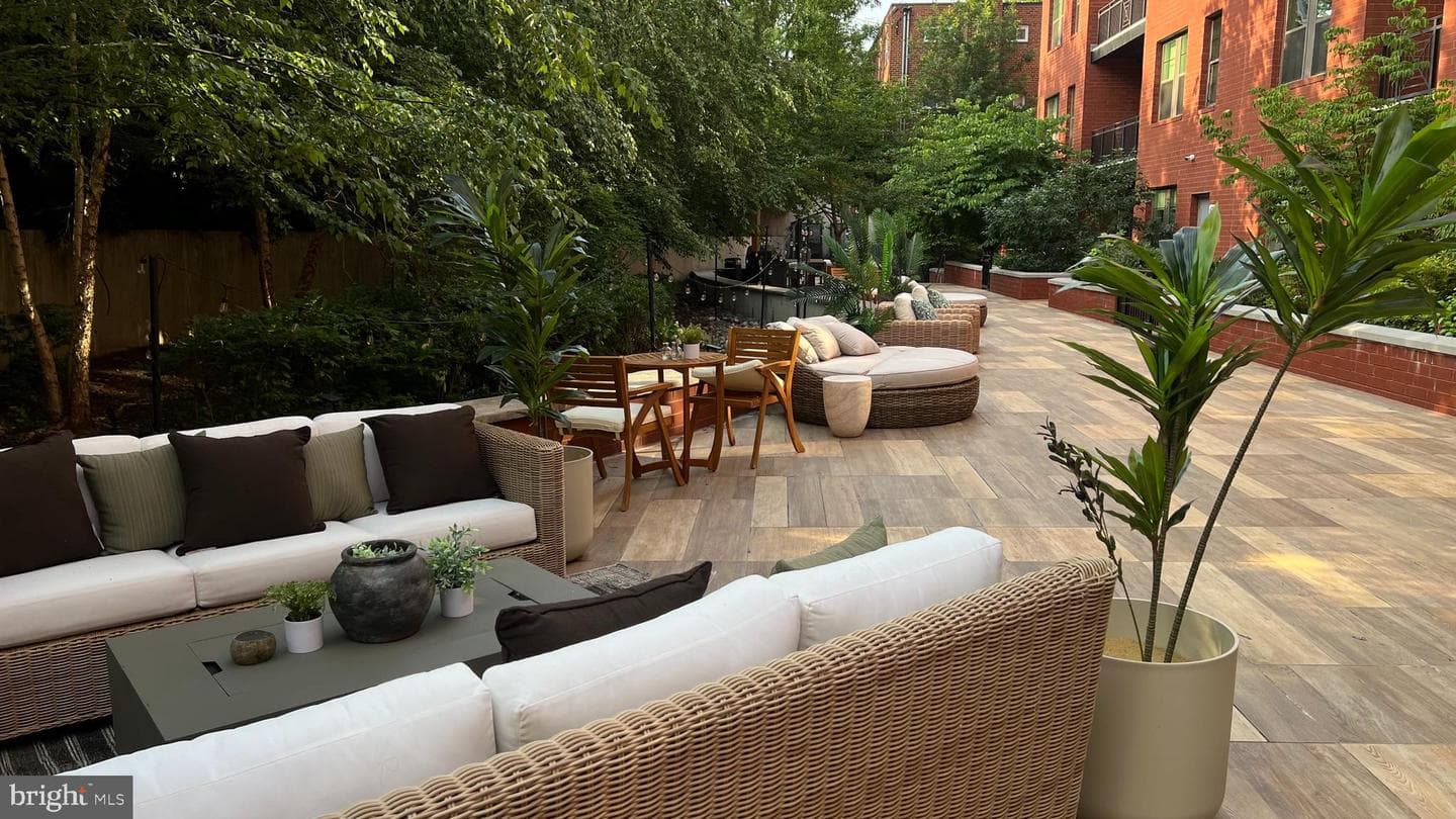 1411 Key Boulevard #609 photo 62
