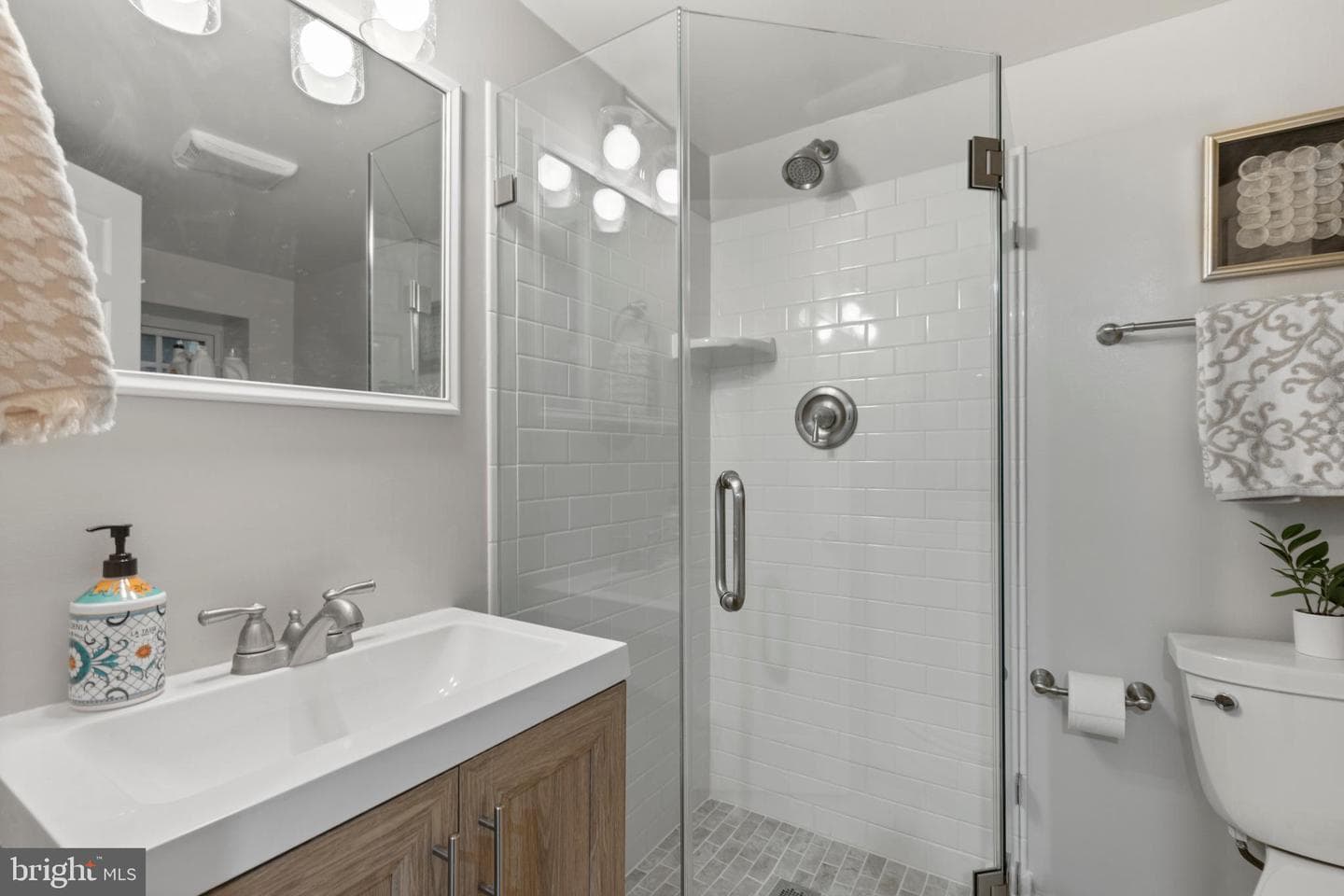 3045 S Abingdon Street photo 26