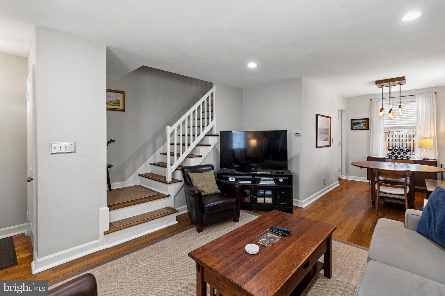 3045 S Abingdon Street photo 5