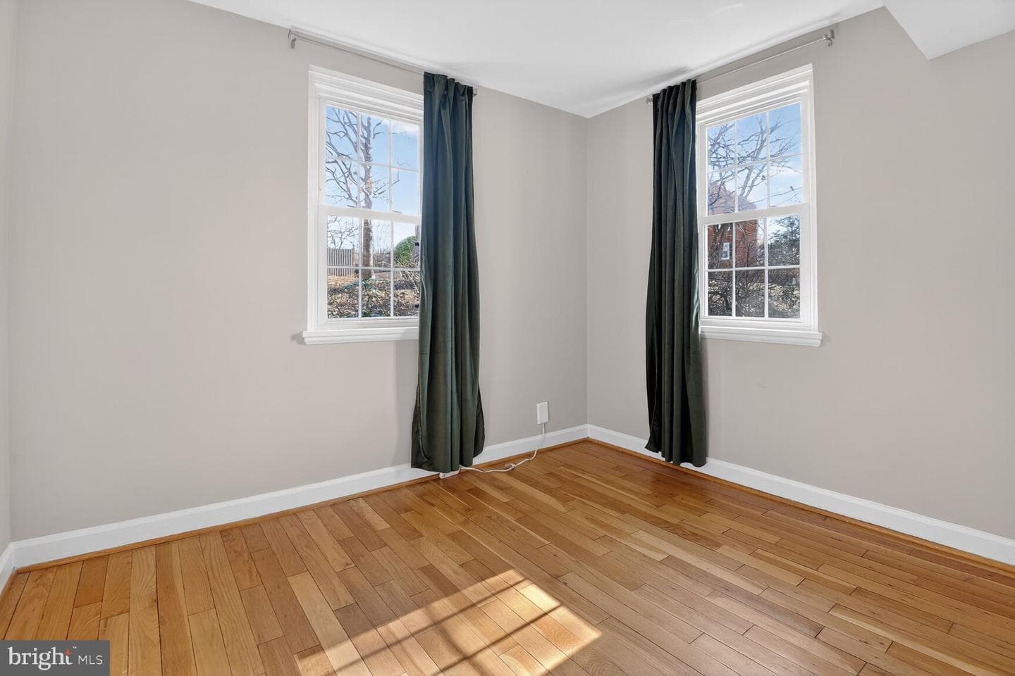 2813 S Columbus Street photo 13