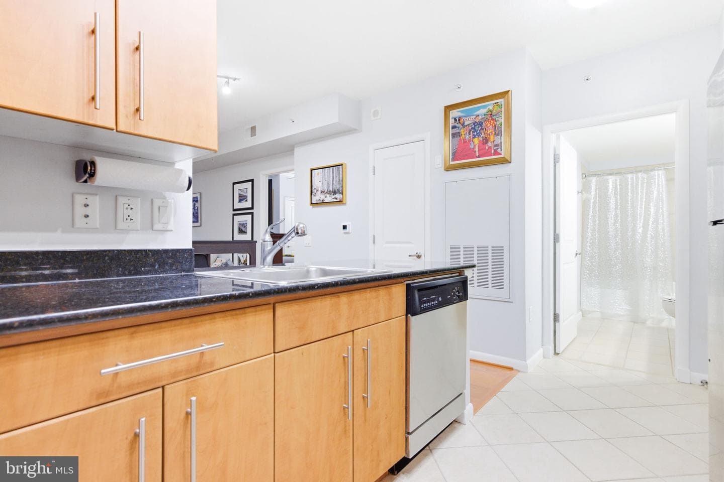 1021 N Garfield Street #404 photo 21
