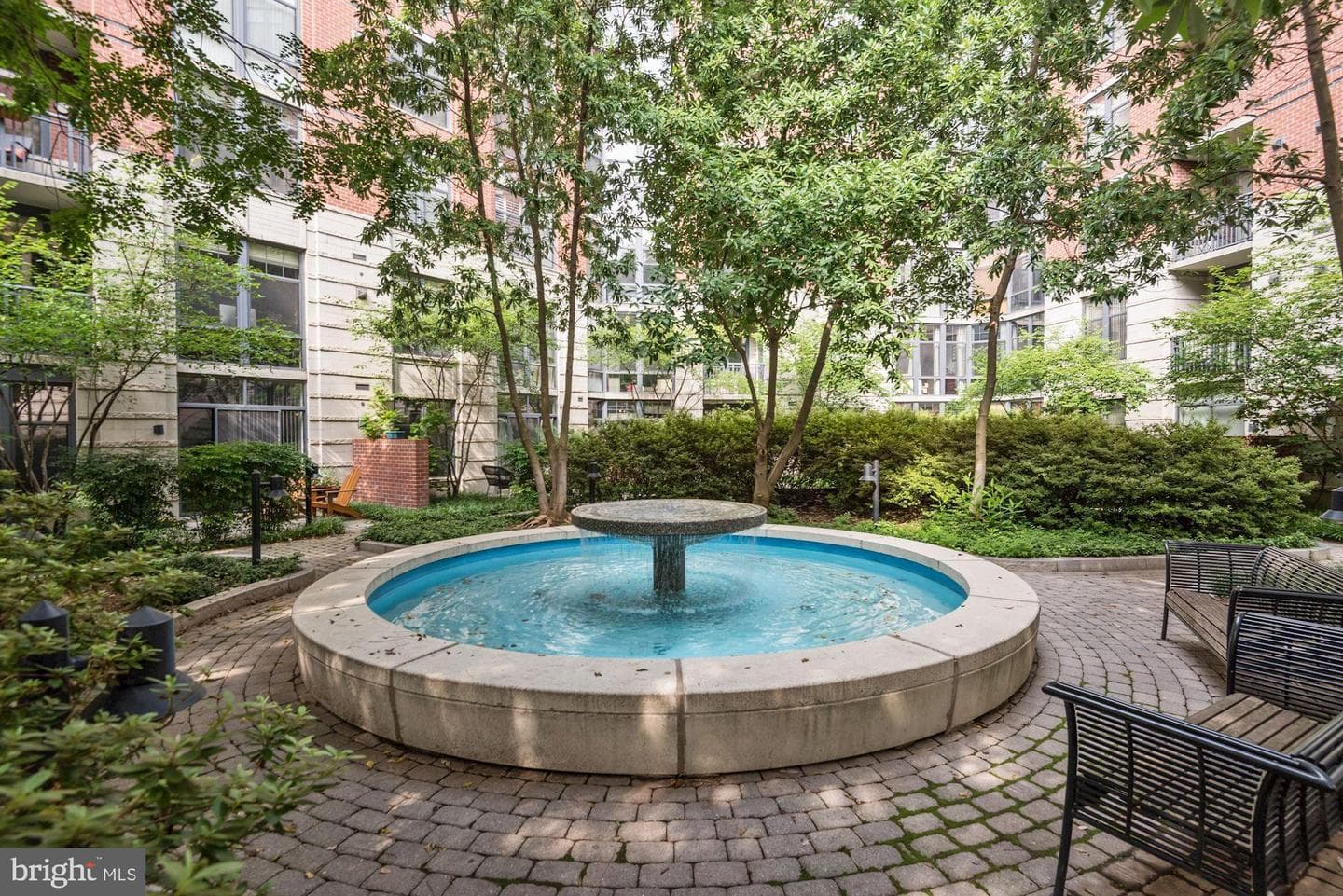 1021 N Garfield Street #404 photo 32