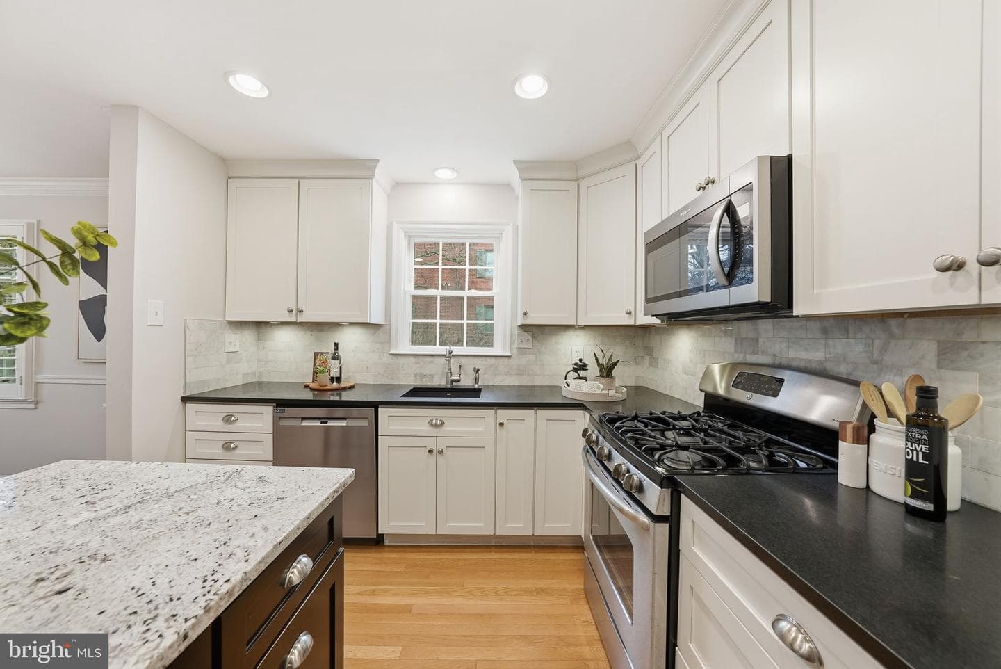 1701 N Greenbrier Street photo 14