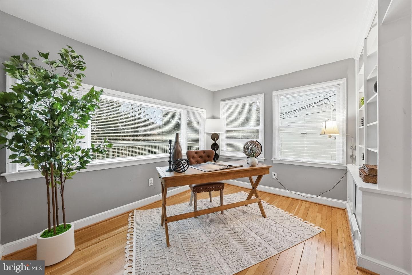 1701 N Greenbrier Street photo 17