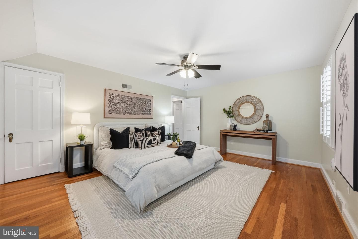 1701 N Greenbrier Street photo 22