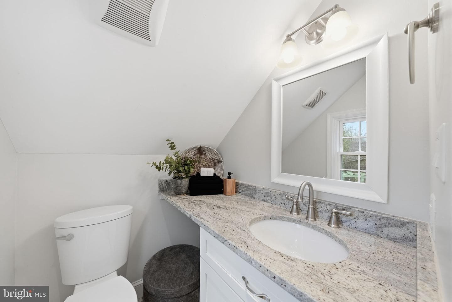 1701 N Greenbrier Street photo 25