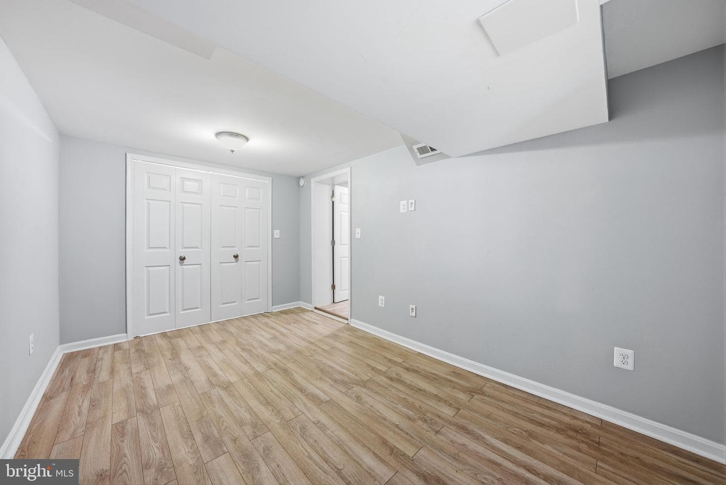 1701 N Greenbrier Street photo 35